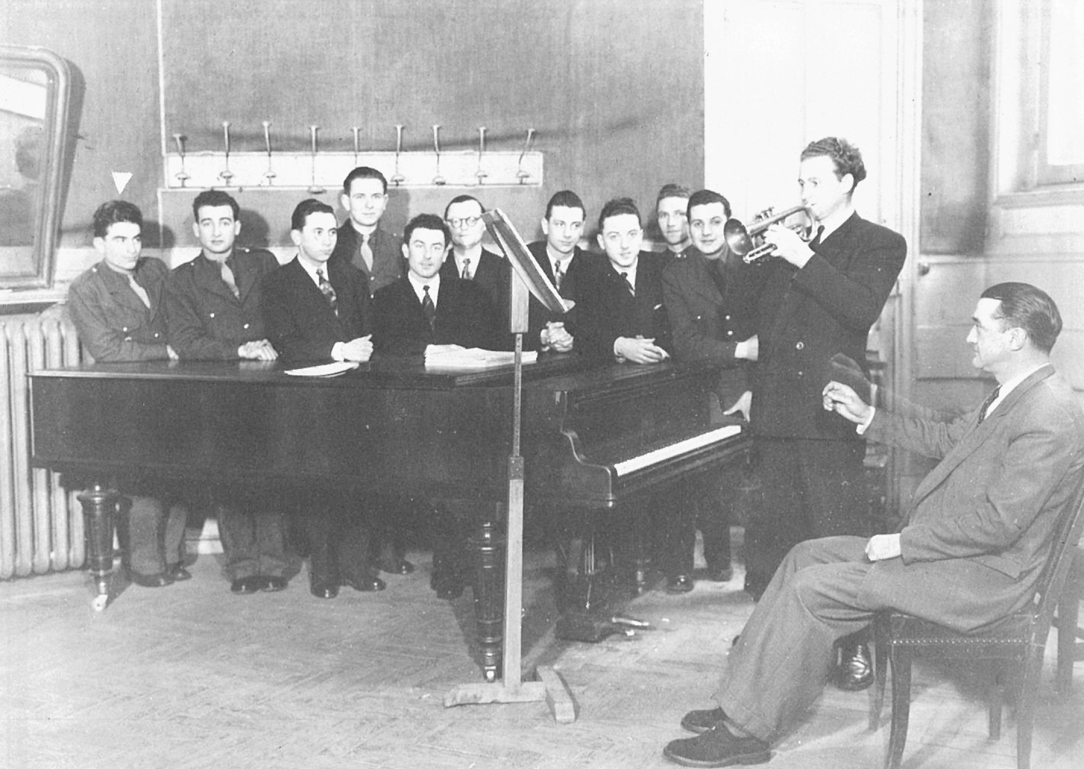 Class with professor Raymond Sabarich