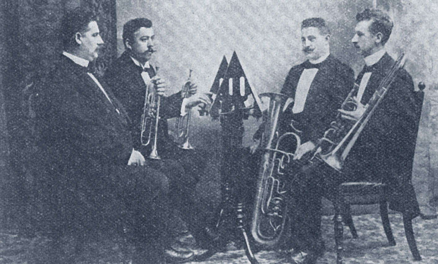 ca 1909. Anton Hansen in quartet, playing Wilhelm Ramsoe's pieces. Wilhelm. Suhr, Lauritz Sorensen (tps), Jensen Jorgens...