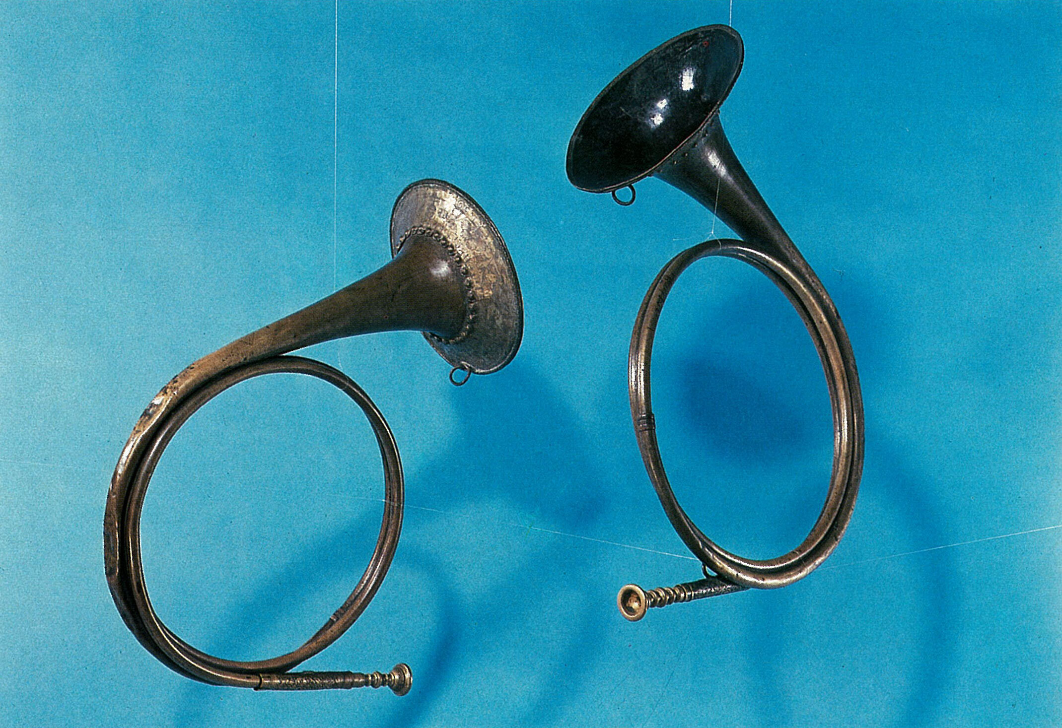 Abbildung 2Jagd-Waldhorn in D alto von Georg Friedrich Steinmetz (Meisterrecht 1694, gest. 1740) in Nürnberg. Zylindrisc...