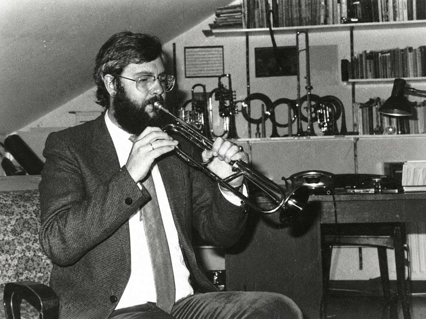 Natural trumpets, basic techniques